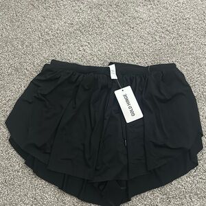 Gold hinge shorts NWT
